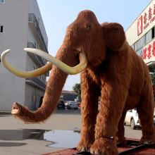 Ice Age Animal Family Animatronic Woolly Mammoth