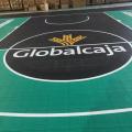 Corte de baloncesto portátil con material PP Patrón de superficie duradero y colorido