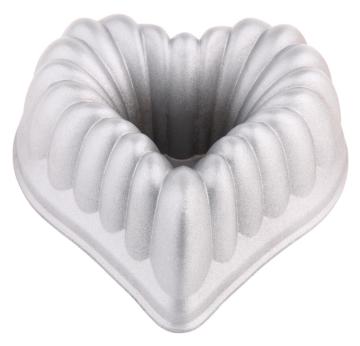 die-cast aluminum heart shape crown cake pan