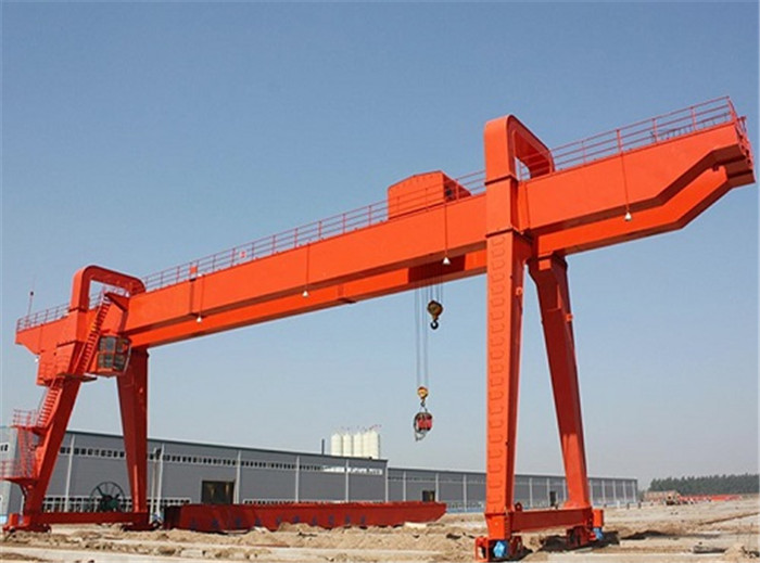 A Model Double Girder Gantry Crane