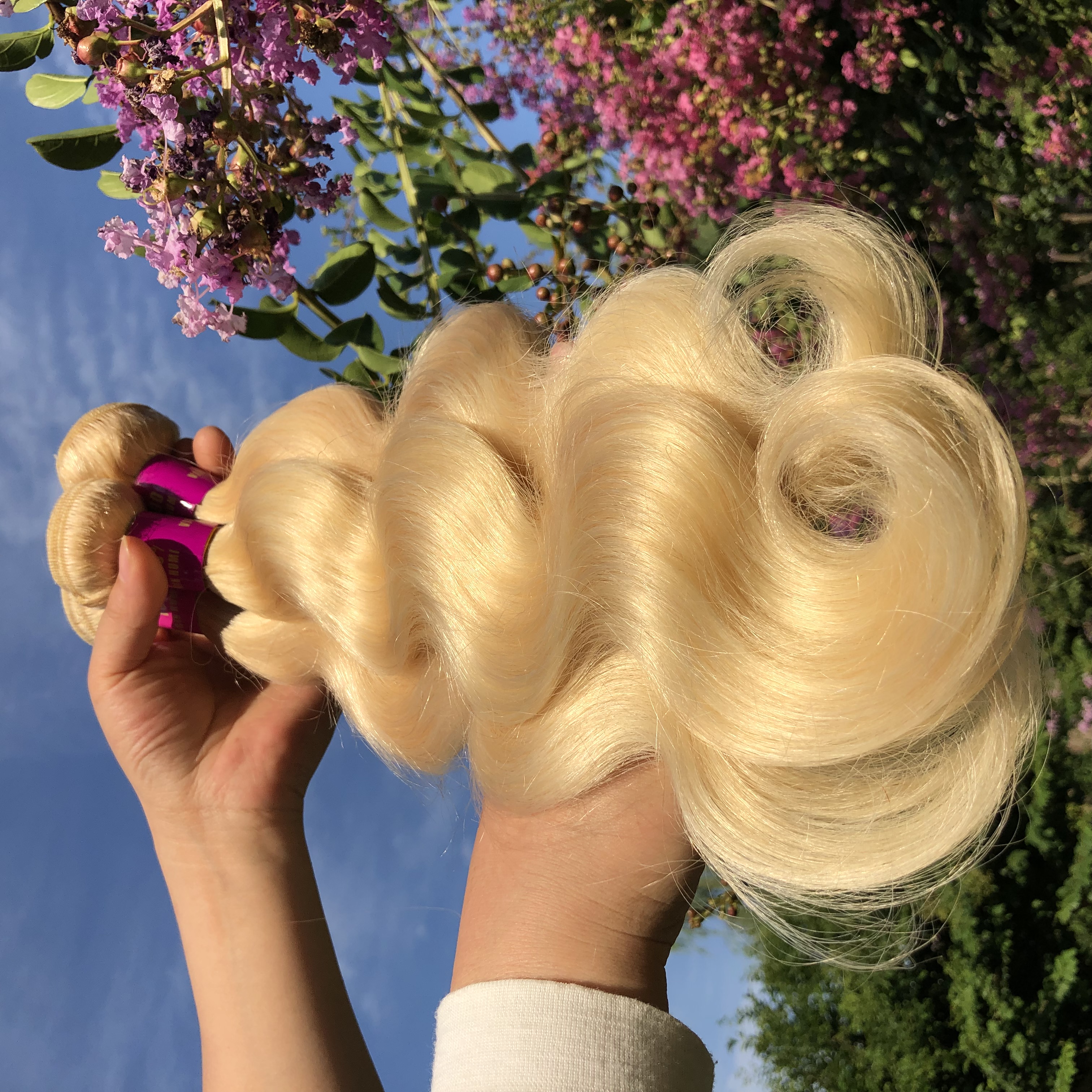 Blonde 613 Body Wave Virgin Human Hair Bundles Wholesale Factory Price Remy Hair Vendor with Lace Closure Frontals Bundle Deals