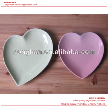 high quality porcelain heart shape plate ceramic candy dish.