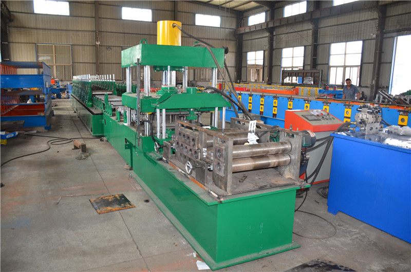 Levelling System For Mail Roll Forming Machine