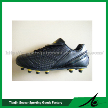 Wholesale Newest Good Quality Cheap Football Shoes Soccer Shoes Men
