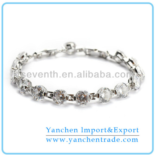 2014 Handmade Popular at High Quality Fashion Charm Bracelet with Shiny CZ Stones