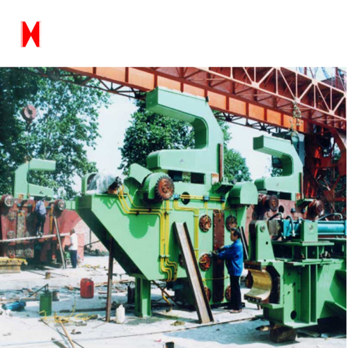 Metallurgical rolling equipment of flying shear