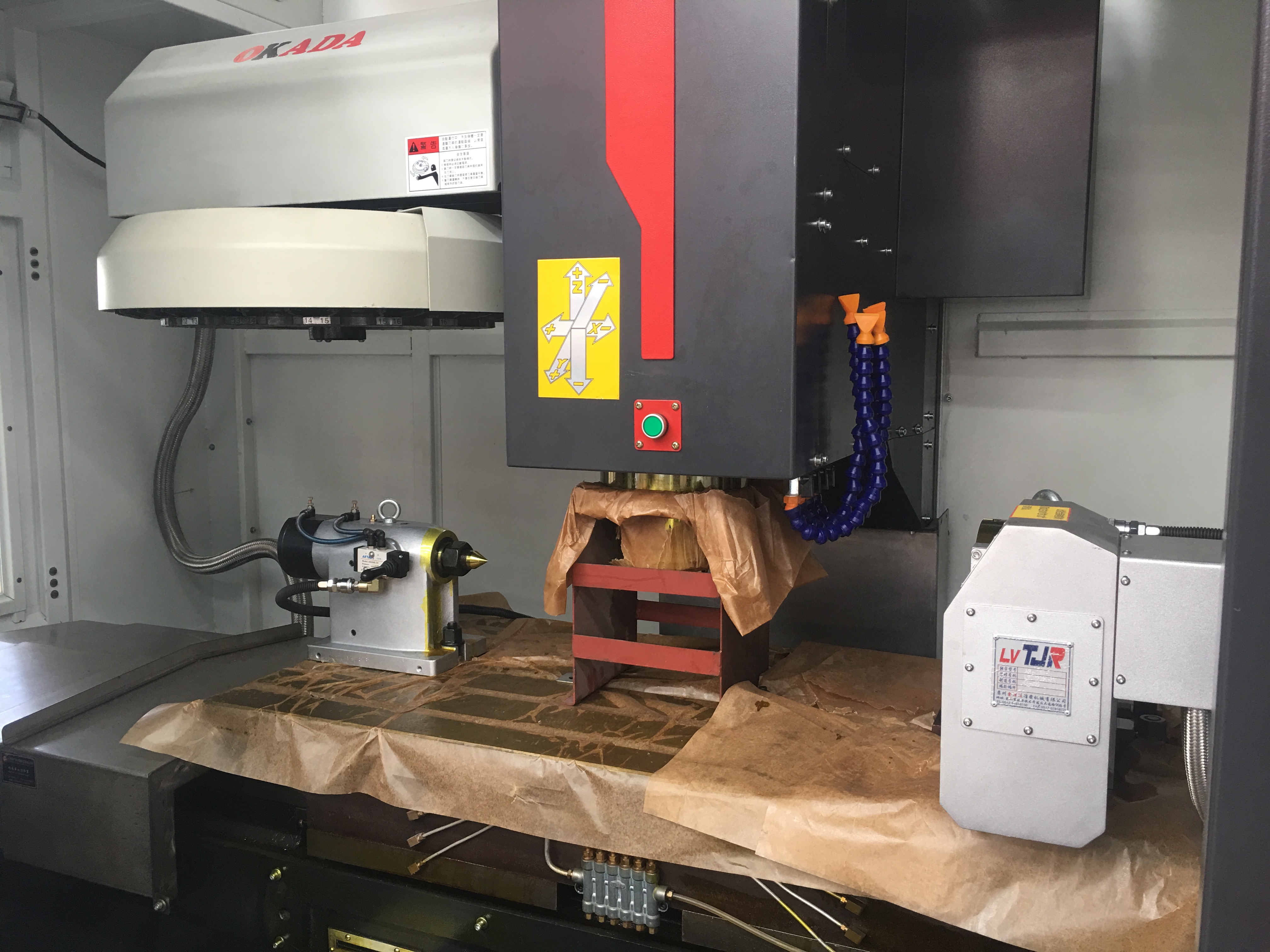 4 Axis CNC Milling Machine VMC 850 CNC Vertical Machining Center