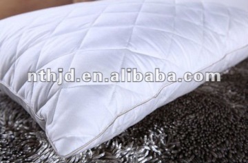 90% duck down pillow