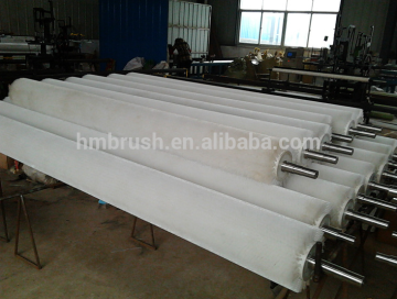 Cylindrical brush vegetable and fruit washing