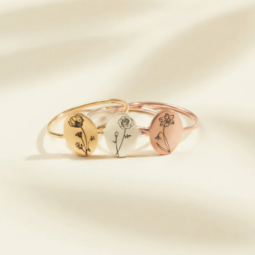 Floral Signet Rings for Mom: Birth Flower Summer Jewelry Gift