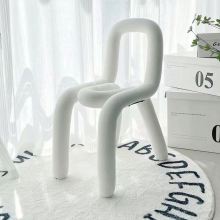 Unique Internet Celebrity-Inspired Wind-Design Chairs: From Dining Chairs to Coffee Shop Stools