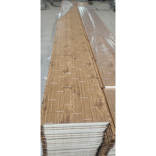 Paneles de pared de efecto de madera PU para paneles de sándwich de aluminio exterior Paneles de revestimiento de metal industriales