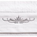 Lujo de 5 estrellas Hotel toallas Canasin blanco bordado