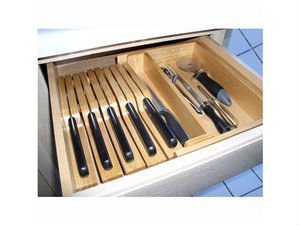 Undercabinet Knife Storage