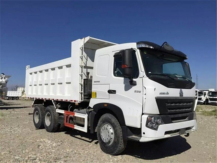 New and safe white color SINOTRUK HOWO tipper truck dump truck