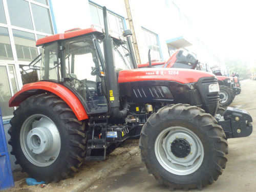 Double Clutch 4wd 130hp Four Wheel Drive Tractor For Farmland