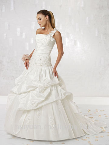 elegant ball gown scoop neck lace one shoulder wedding dress