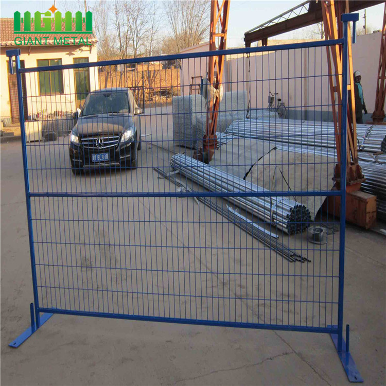 Removable temporary welded powder coated fence