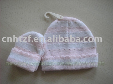 knitted hat,mitten