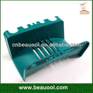 Garden irrigation hose hanger