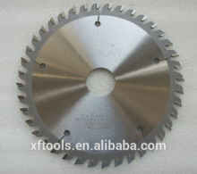 Split scoring saw blade