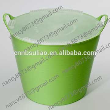 laundry bucket with lid