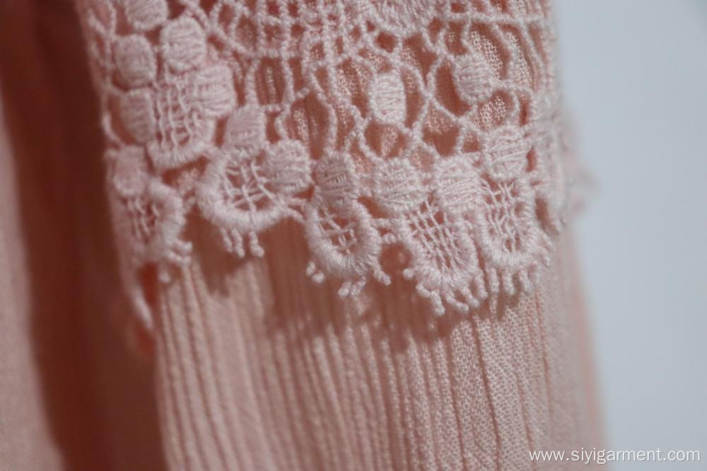 Ladies' Long-Sleeved Blouse With Lace Collar