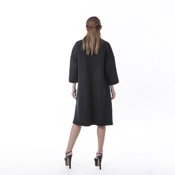 Cappotto in cachemire nero alla moda