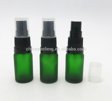 Small volume 10ml perfume bottle in green color for travel use