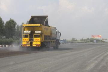 Intelligent Asphalt Crushed Stone Synchronous Seal Car