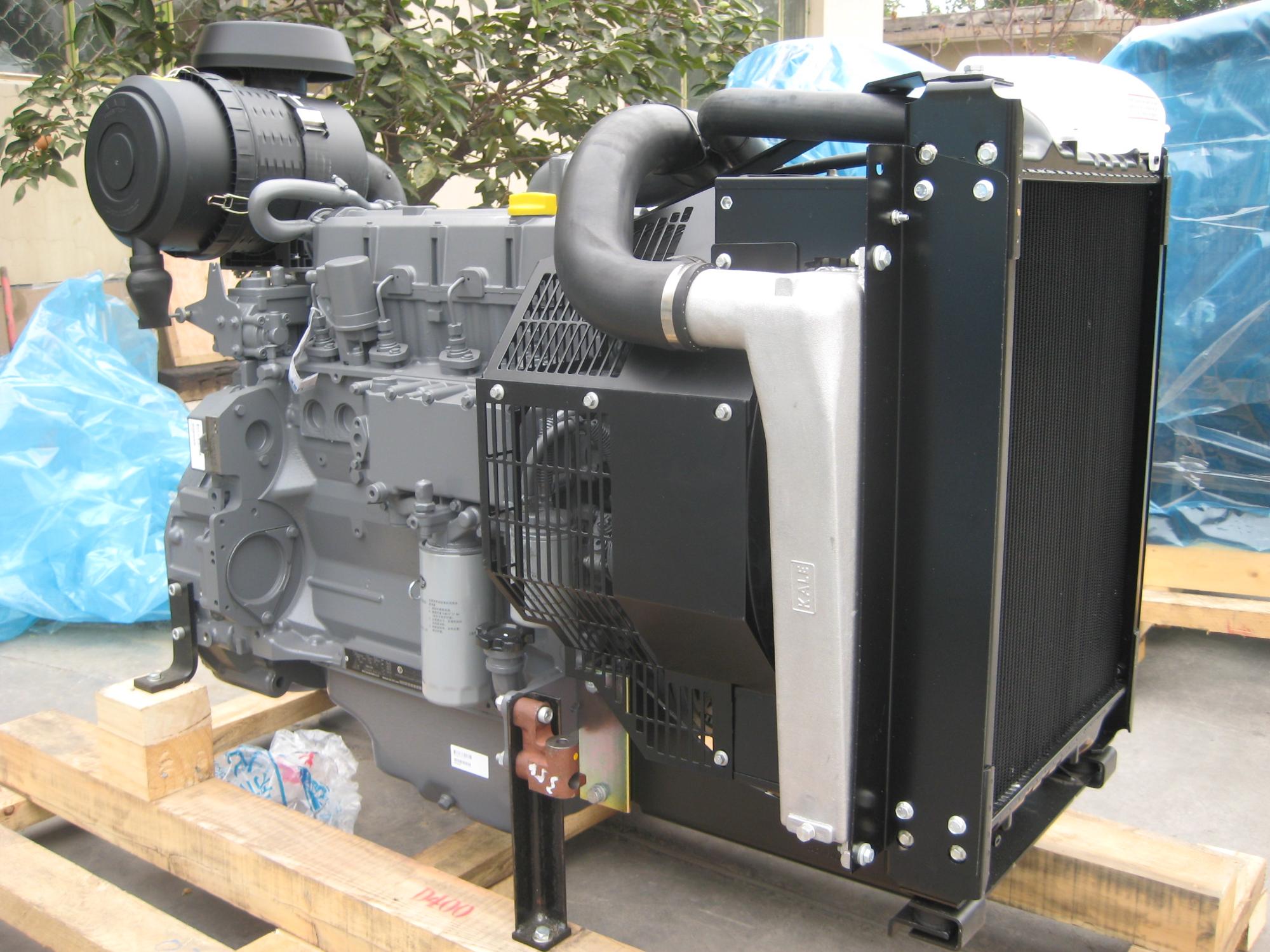 Deutz diesel motor water cooled BF4M1013 under Deutz License