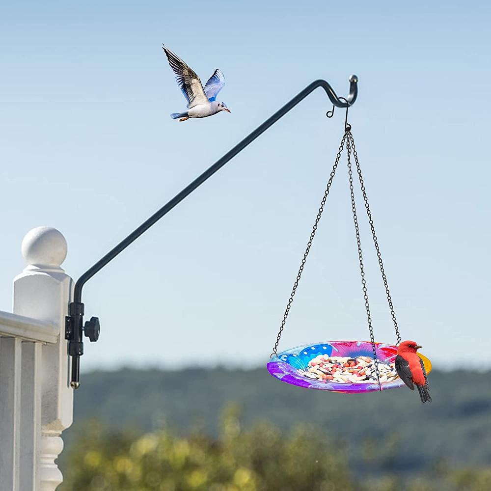 Hangende vogelvoeders en baden voor buiten