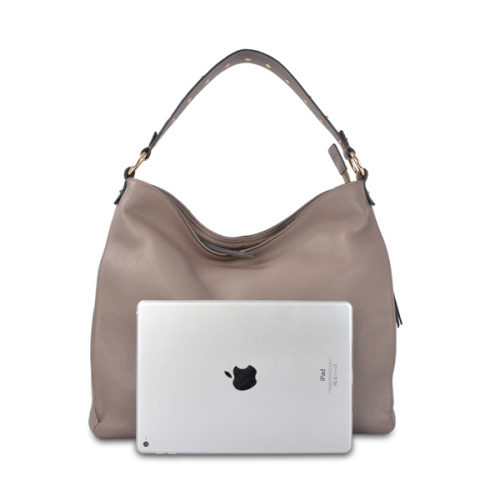 Borsa Hobo Slouchy in pelle opaca con manico regolato