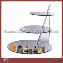 Ingenious 3-tier mirror acrylic cupcake stand
