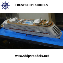 "Mariner of The Seas" Miniature Ship Model