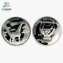 A prata brilhante de fundição personaliza a moeda da lembrança do logotipo, moeda relativa à promoção do presente