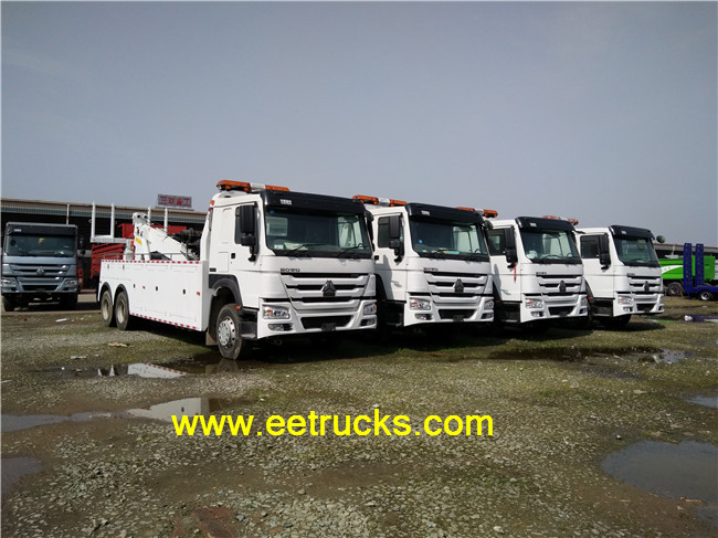 SINOTRUK 10 Wheeler 25T Boom Crane Trucks SINOTRUK 10 Wheeler 25T Boom Crane Trucks