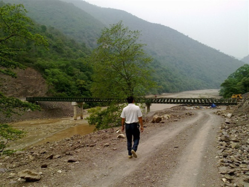 steel truss bridge