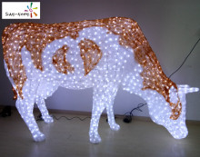 Holiday Christmas plastic decorative cow for outdoor decoration for sale