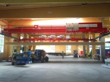 Anti-Sway Overhead Vacuum Crane