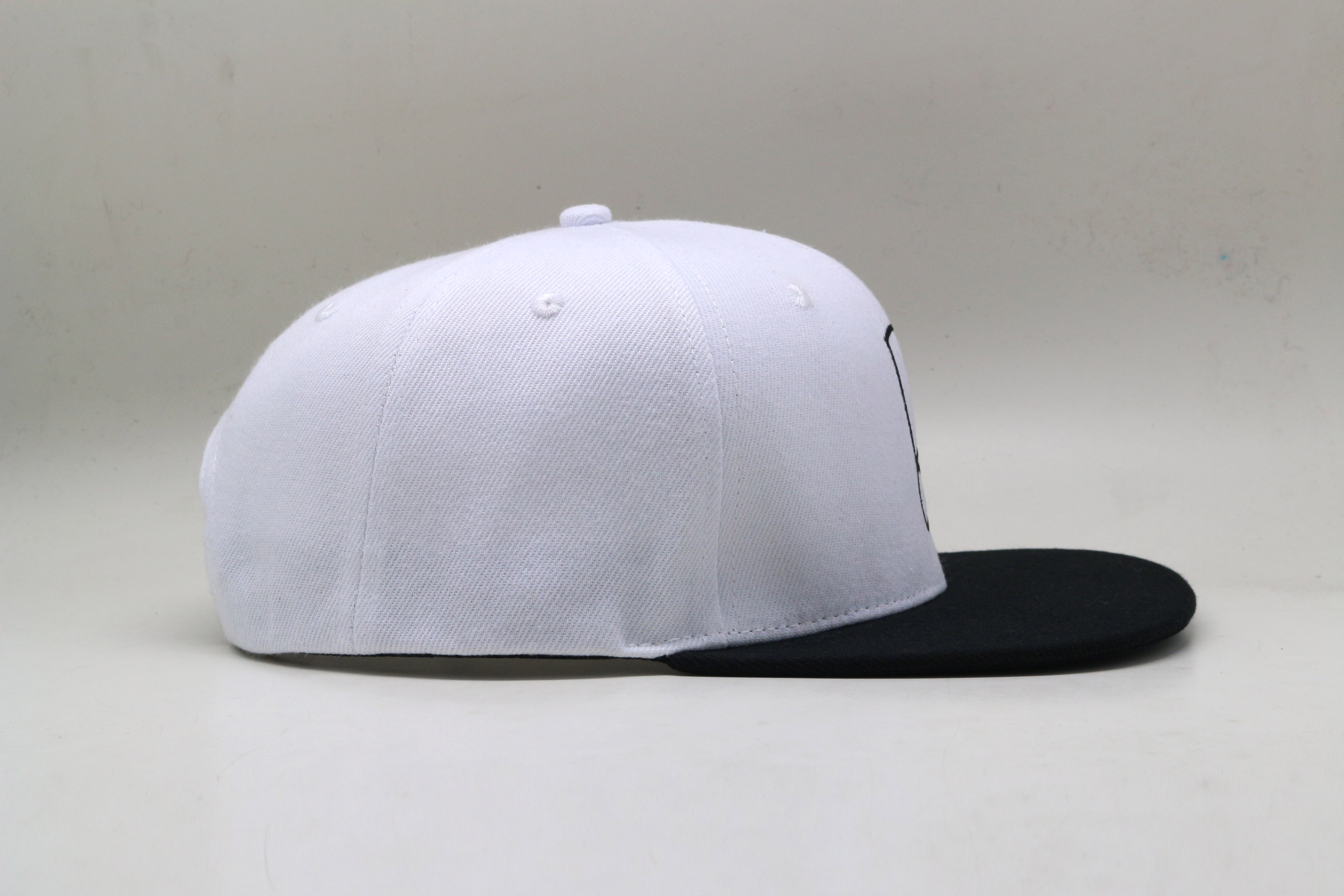 Six panel men's adjustable hat