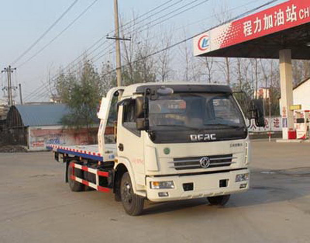 Dongfeng Duolika 5T Wrecker Towing Truck بيع