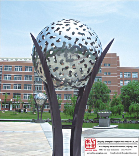 Bola al aire libre de escultura de luz