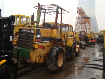 used komatsu 100 loader
