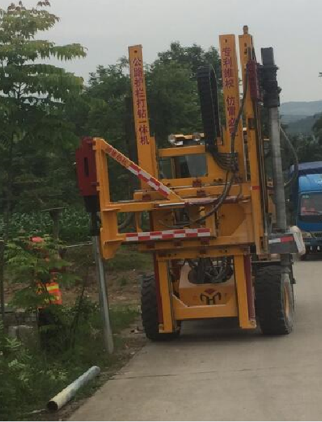 Highway guardrail construction pile driver honggong