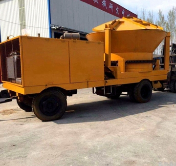 Large Industrial wood shredder chipper