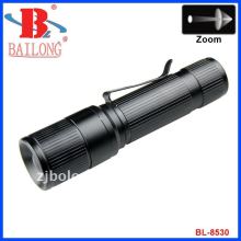New model zoom led flashlight with clip