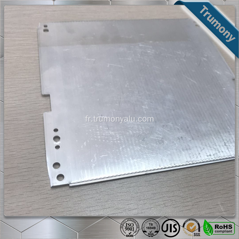 Tuyau en aluminium plat supraconducteur composite pour le chauffage