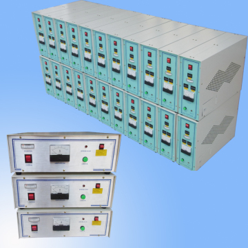 Horizontal type ultrasonic generator