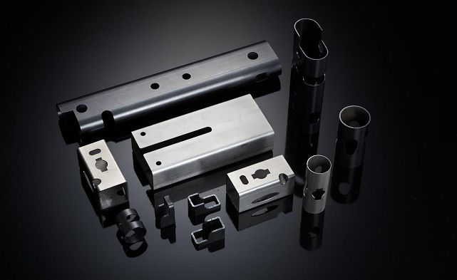 metal laser cutting equipments 